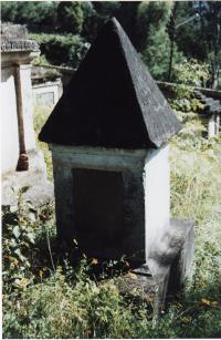 Gravestone of Louisa Gilbert Browne