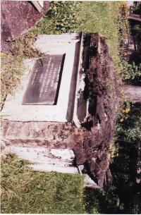 Gravestone of Louisa Mary Anne Smith