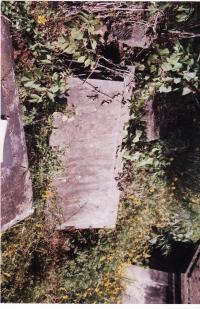 Gravestone of Richard Babington