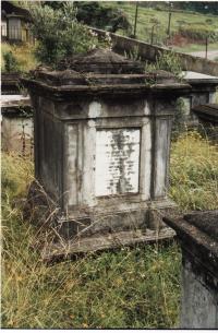 Gravestone of John William Gordon